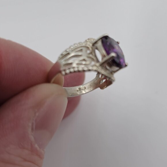 Size 5.25 Sterling Silver Fancy Purple Cubic Zirconia Petite Ring A3224 - Picture 6 of 9